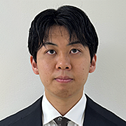 小林　昂介